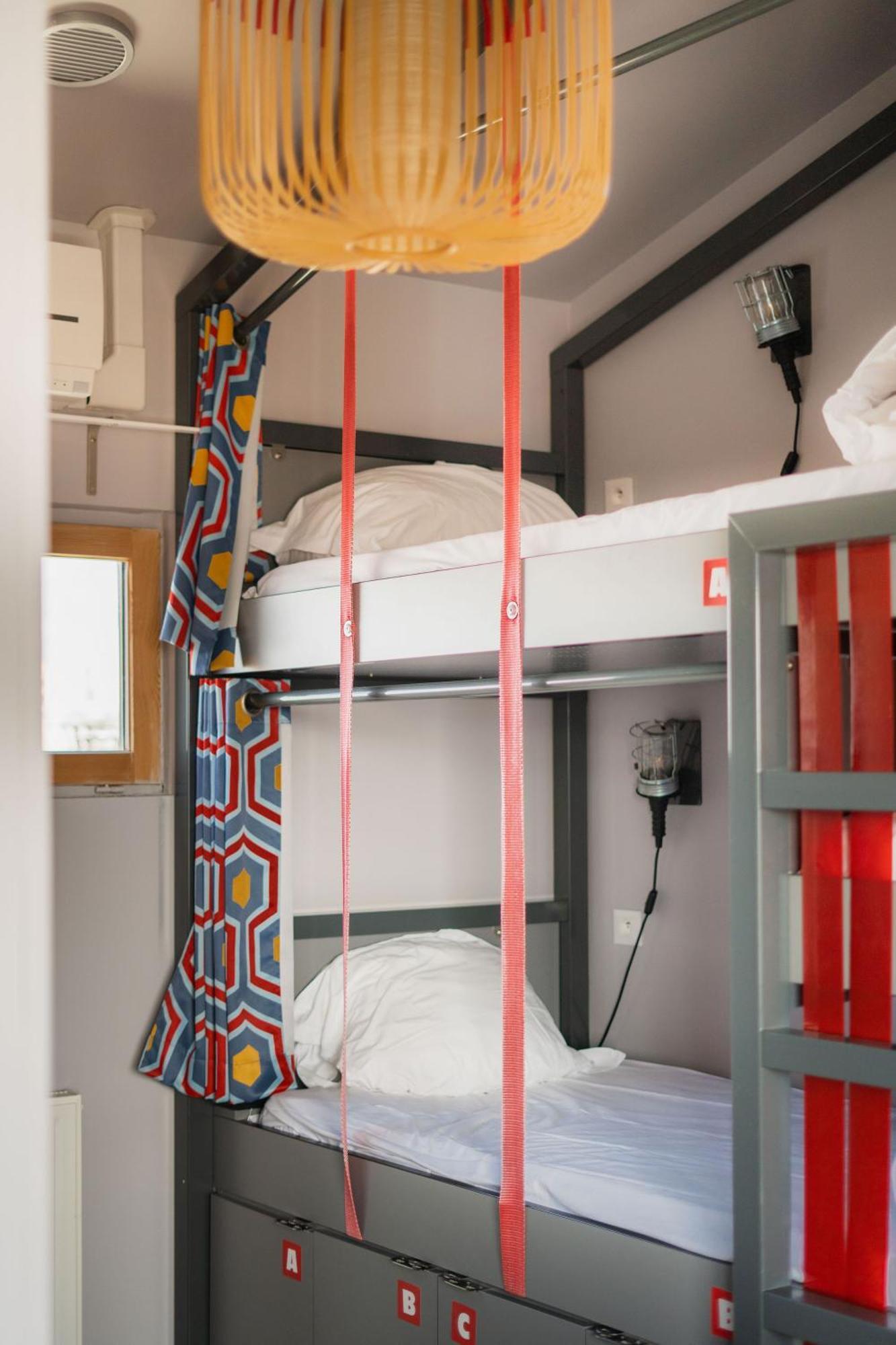 Bed 4-Bed Mixed Superior Dormitory Room